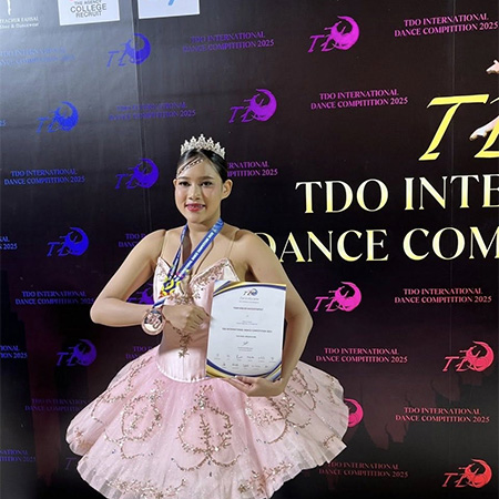 รองชนะเลิศอันดับ 2 เหรียญทองแดง TDO – Classical Ballet Solo (adult)