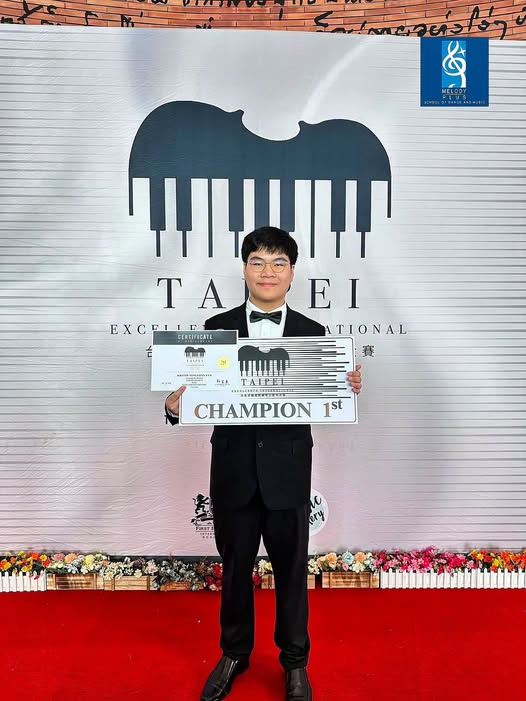 🎉 ขอแสดงความยินดีกับ น้อง Krittin Yongyuan Tam ลูกศิษย์ครูตุ่น 🎉